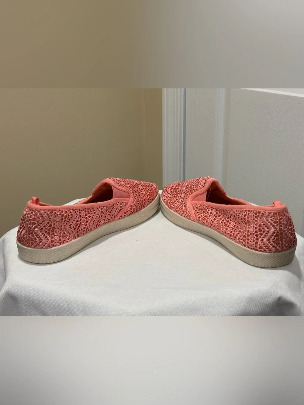 Rue21 Etc. Coral Pink Crochet Slip-On Flats | Women’s M 7/8